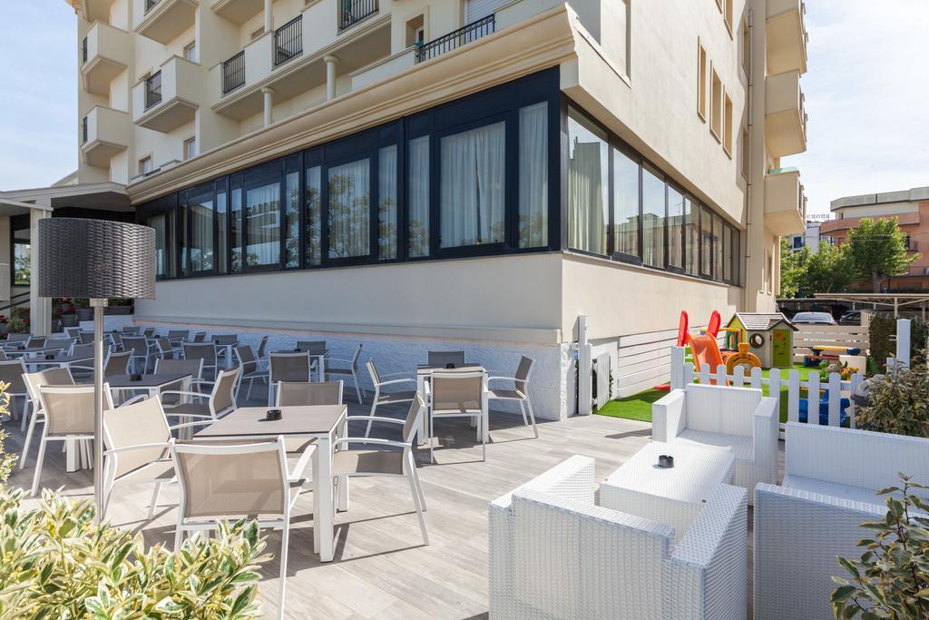 Hotel Garden Cesenatico Exteriér fotografie